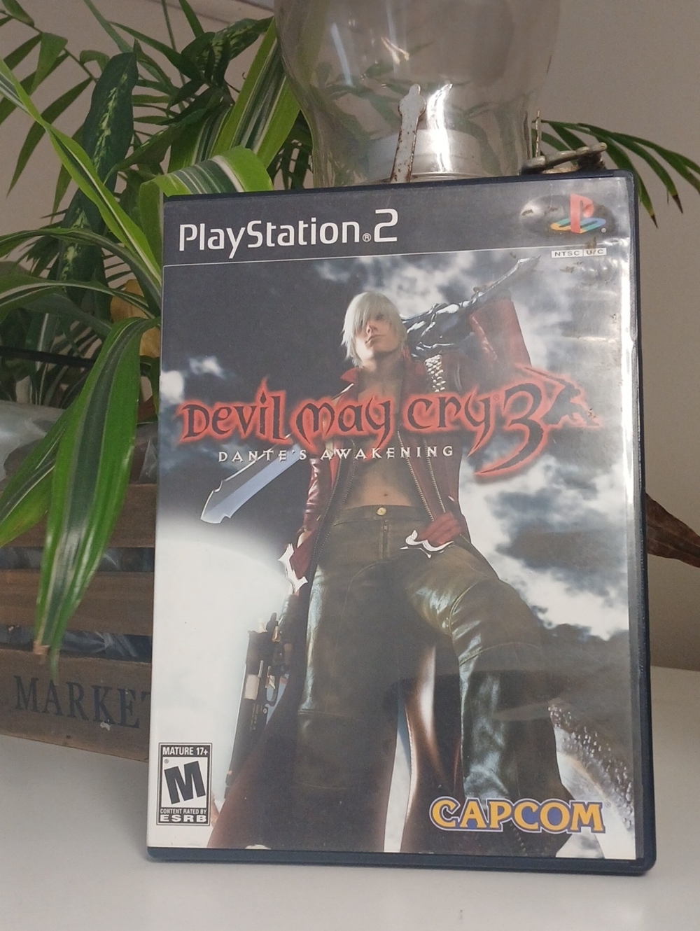 Devil May Cry 3 (PlayStation 2) - Red Jacket